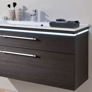 Ausführung Waschtischunterschrank: LED-Beleuchtungsprofil